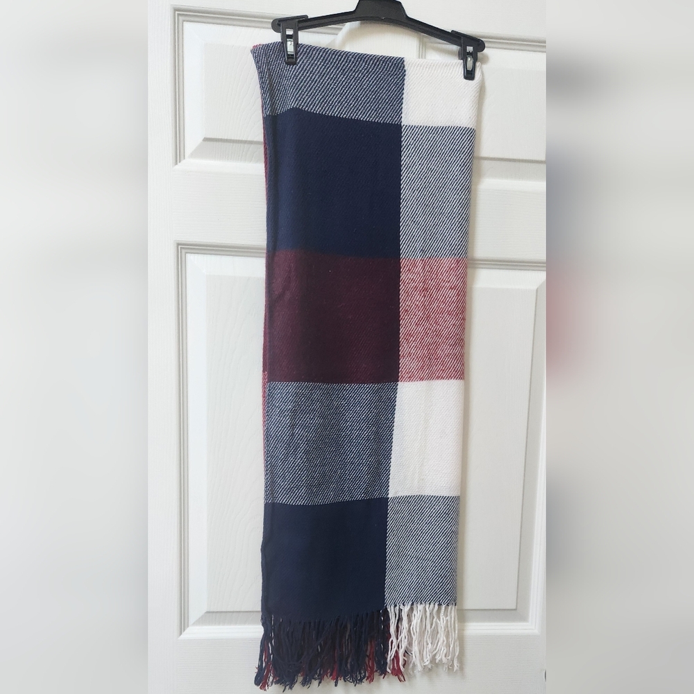 Plaid Scarf with Fringe